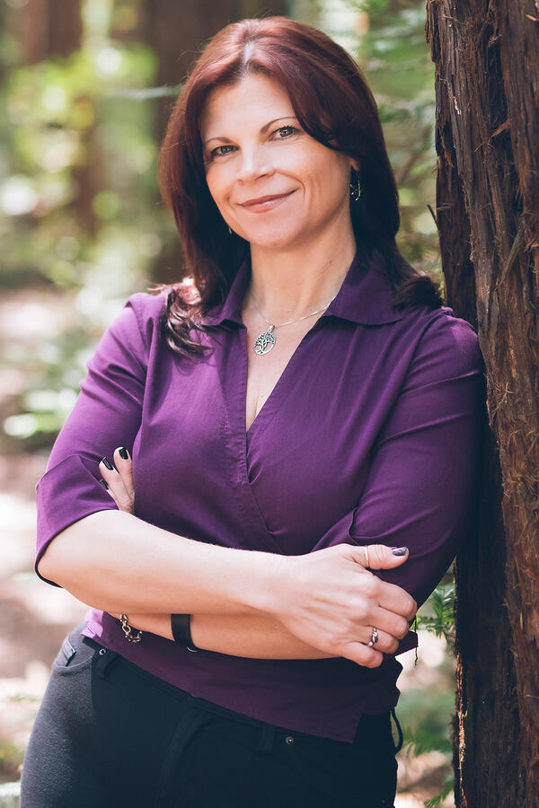 April Bell   April Bell is the founder at Tree of Life Legacies, a storytelling and wisdom-keeping project in the San Francisco Bay Area.   She helps people find and tell the stories behind their values.   aprilbell.com